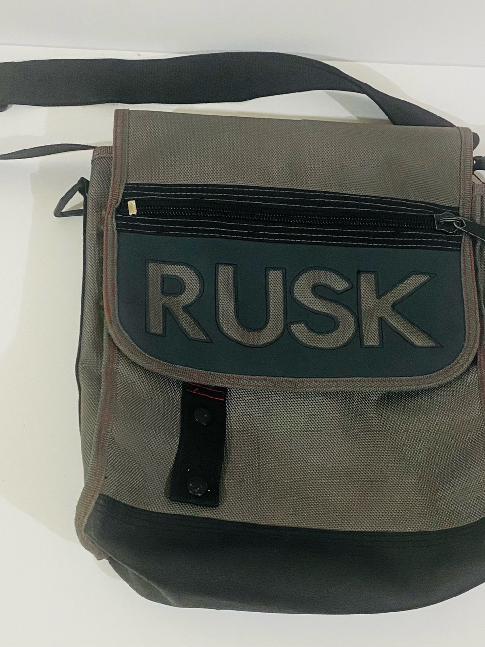 RUSK Men’s Gray and Black Messenger Bag with Adjustable Strap